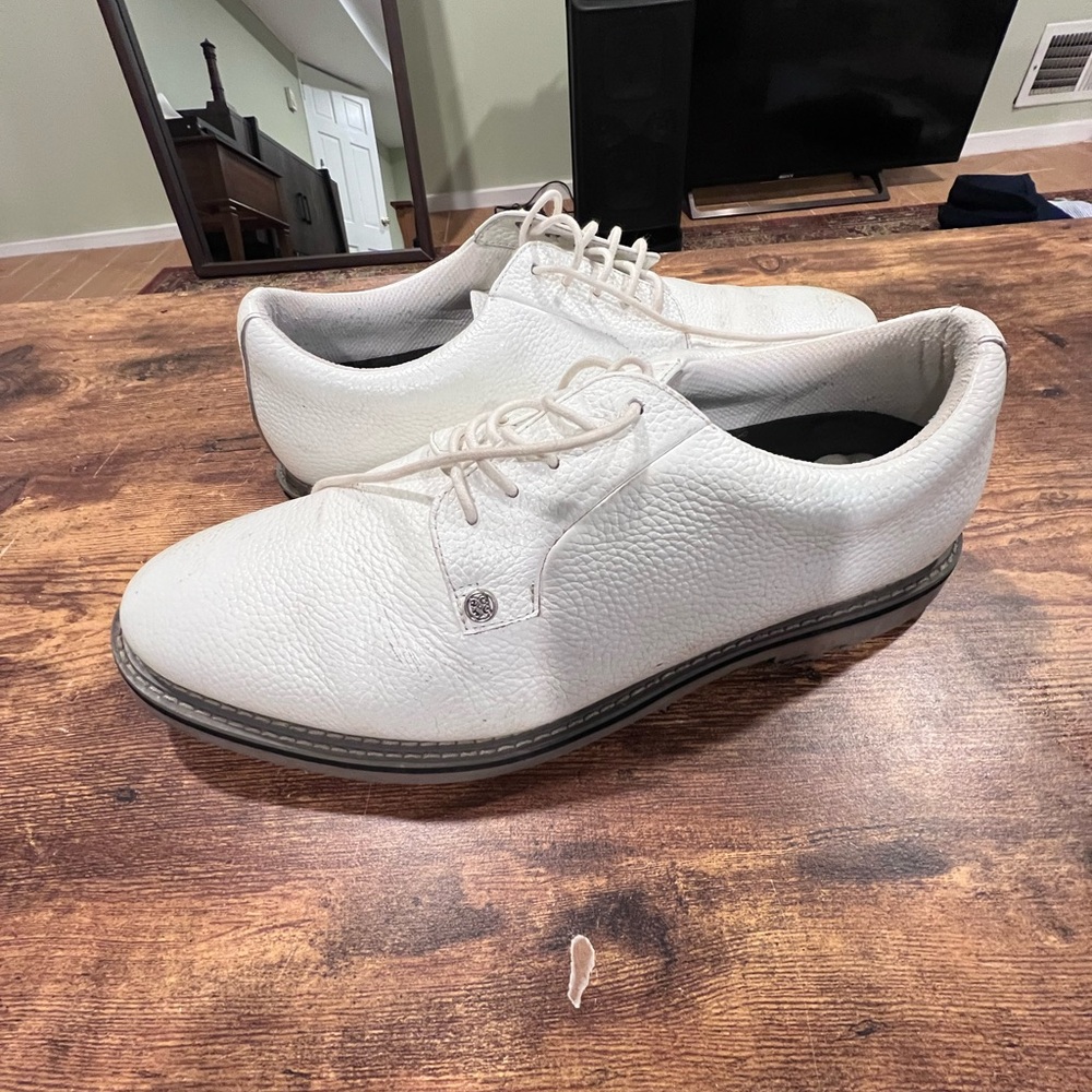 Gallivanter Pebble Leather golf shoe
